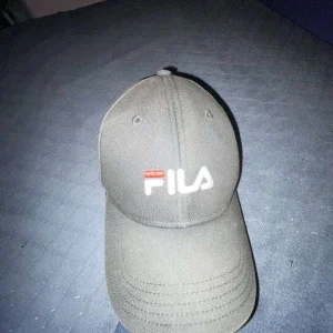 Svart keps från FILA