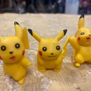 3st Pokémon / Pikachu Figurer