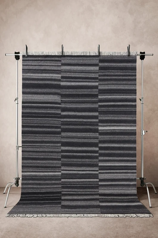 Jotex - Ullteppe 200x300 Cm Viskose/Ull/Polyester Svart MELLA - Kjøp Ulltepper hos Jotex