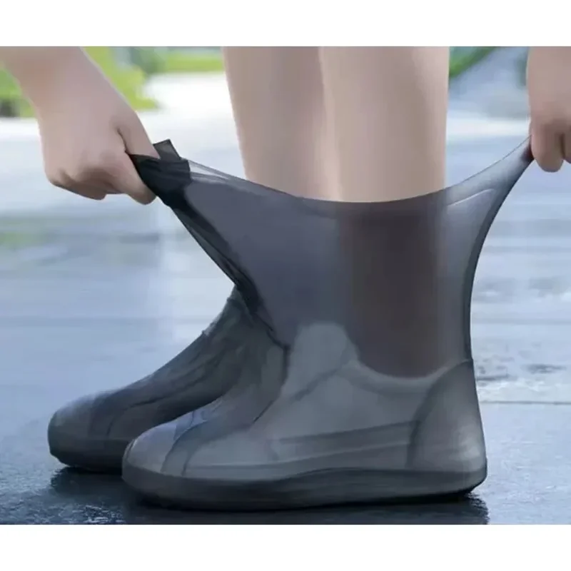AliExpress - 1 Paar wasserdichte Latex-Überschuhe, lippenbeständige Gummi-Regenstiefel, Regenausrüstung, Überschuhe, Zubehör für regnerische Tage im 