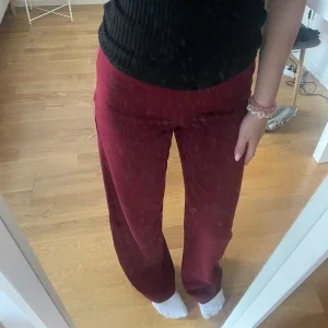 Röda byxor