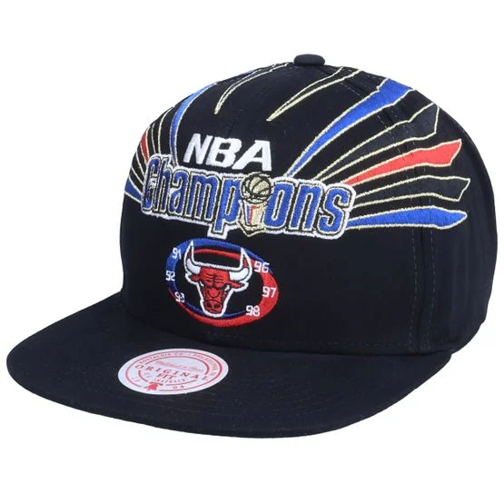 Mitchell & Ness - NBA Svart snapback Keps - Chicago Bulls 98 Bulls Champions Hwc Black Strapback @ Hatstore
