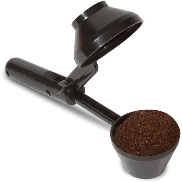 Kaffeskopa och tratt för återanvändbara K Cup påfyllningsbara kaffekapslar, 2 matskedar kapacitet svart
