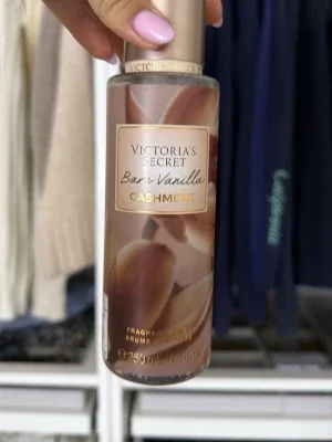 Victoria's Secret Bare Vanilla Cashmere