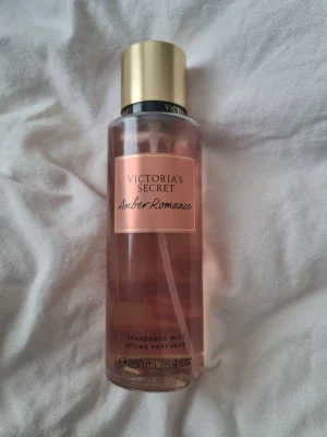 Victoria's Secret Amber Romance mist