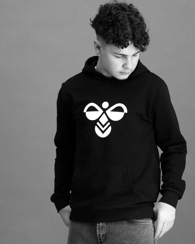 Hummel hmlCUATRO HOODIE Svart Hettegensere/Hoodies Gutt - Kids Brand Store