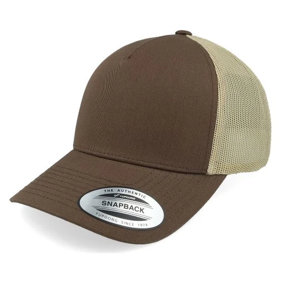 Yupoong - Brun trucker Caps - Retro Brown/Khaki A-Frame Trucker @ Hatstore