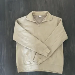 Beige Zara halfzip
