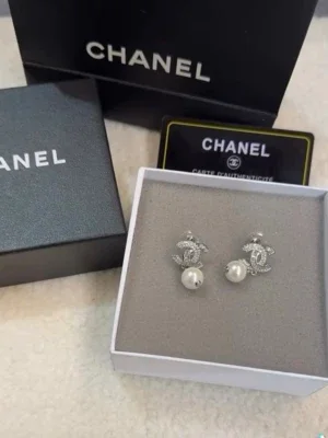 Chanel örhängen