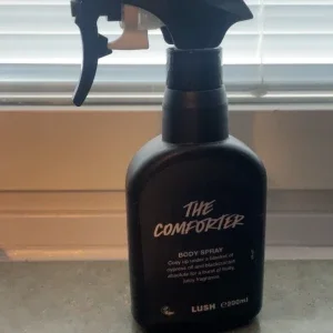The Comforter Body Spray Lush