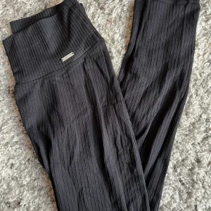 Aimn tights