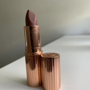 Charlotte tilbury