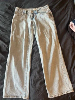 Ljusblå raka jeans från Perfect Jeans