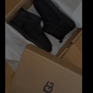 UGG ultra mini