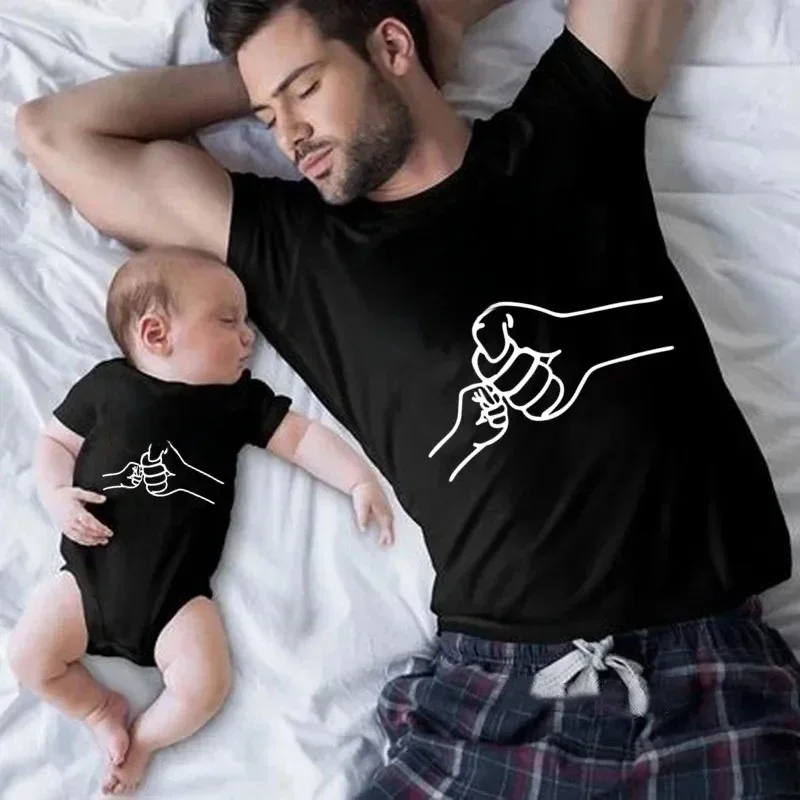 AliExpress - Nouveau Papa et moi famille correspondant t-shirt homme fils fille papa t-shirt hauts enfants bébé fille garçons décontracté body t-shirt