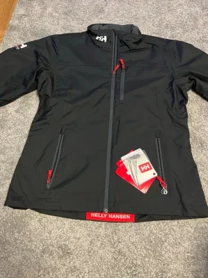 Svart vindjacka från Helly Hansen