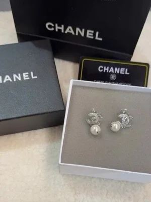 Chanel örhängen
