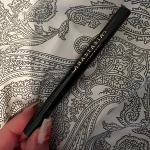 Anastasia brow pen