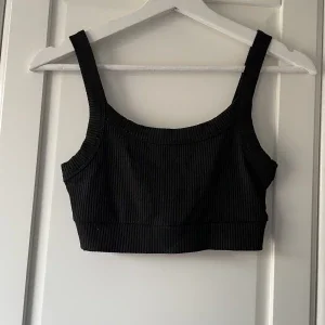 Crop top, NaKD, strl S
