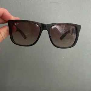 Ray-ban solglasögon