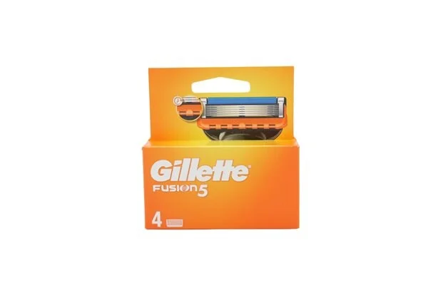 Gillette Fusion 5 barberblad, 4 erstatningsblad for våt barberhøvel med 5-fold klips