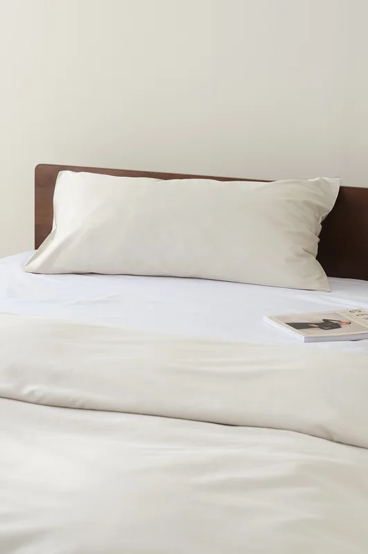Jotex - Satin Örngott i Satin 50x90 Cm Ekologisk Beige ZACK - Köp Örngott hos Jotex