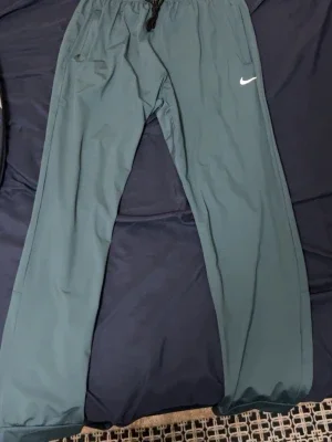 Nike träningsbyxor herr