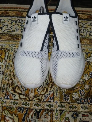 Vita Adidas slip-on sneakers