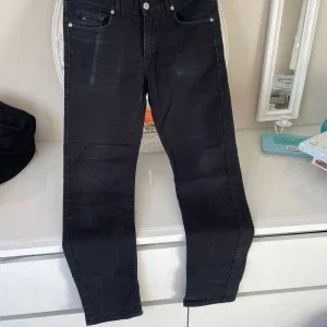 Svarta jeans från J. Lindeberg