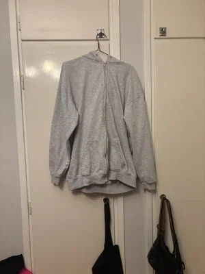Grå Zip up