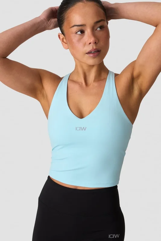 ICANIWILL - Mirage Cardio 2-in-1 Top Baby Blue - Träningslinne - Dam - Träningskläder från ICIW