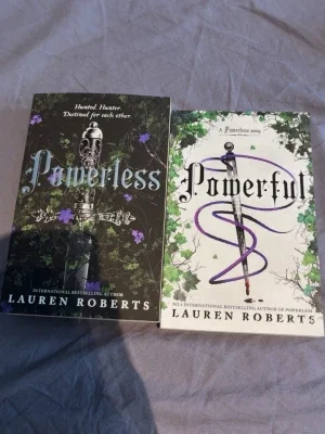 Powerless & Powerful av Lauren Roberts