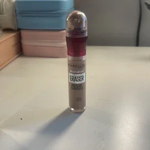 Maybelline concealer
