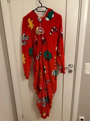 Röd julig byxdress från Silly Santa