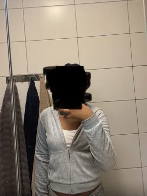 Ljusgrå vintage juicy couture