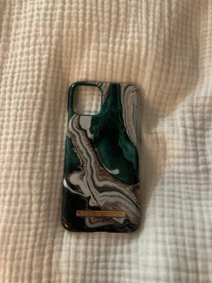 Telefonskal från Holdit