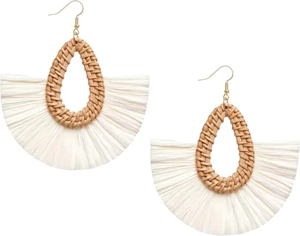 Statement Raffia Tassel Earrings Boho Summer Beach Earrings Lightweight Straw Wicker Dangle Earrings Trendy Rattan Fringe for Women