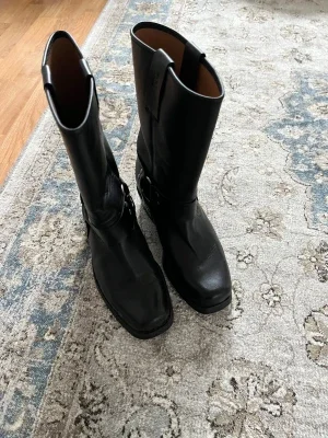 Svarta biker boots från MICC Western