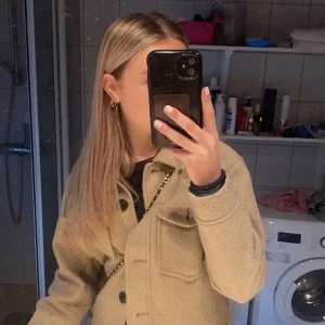 Beige kappa
