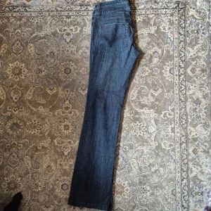 Blå bootcut jeans från Vila