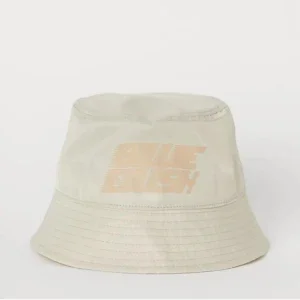 Billie Eilish bucket hat