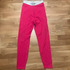 Rosa leggings från FB Sister