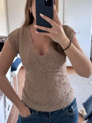 Brun spetstopp