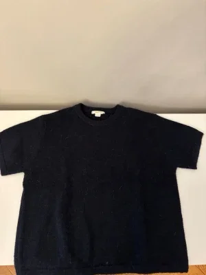Svart ull t-shirt