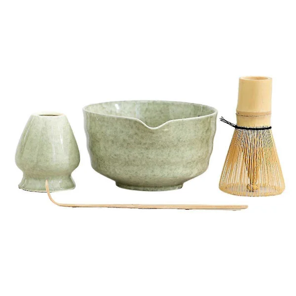 Matcha-setti, japanilainen tee-setti sisältää Matcha-kulhon kaatonokalla, Matcha-pidikkeen, bambuvispilän ja bambulusikan