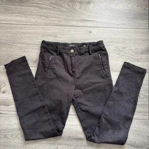 Svarta Replay karyna hyperflex dam jeans, W28 L32, ny utan prislapp