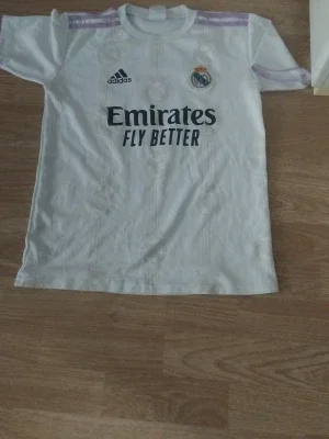 Vit Real Madrid t-shirt Adidas