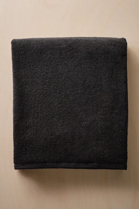 Jotex - Badlakan 100x150 Cm Svart DARCY - Köp Badlakan hos Jotex