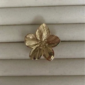 Blomm ring i Guld