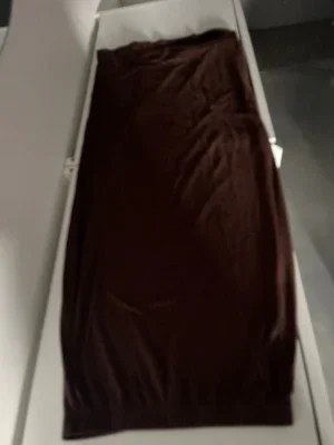 Brunt nattlinne i mjukt tyg